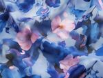 藍粉花卉圖案布料