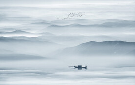 新中式水墨山峰背景墻畫