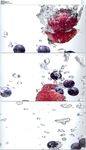 水果掉进水里