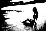 海边沙滩女性剪影