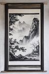 水墨山水卷轴画