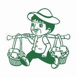 挑扁担的乡村老人