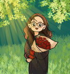 手抱鲜花女生手绘漫画