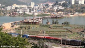 中铁铁建钢栈桥百日安全竞赛火车