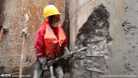 中铁劳务工群安员桩基土石方开挖