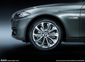 BMW汽车轮毂特写大图