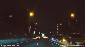 驾驶视角的东京夜晚