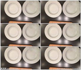 向盘子中倒入面粉和鸡蛋