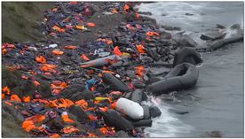 海边沿岸污染垃圾