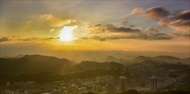 日出东方城市朝气蓬勃视频素材