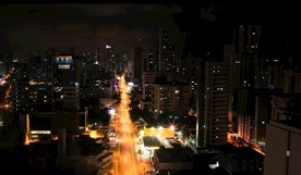 夜晚城市 高峰时间