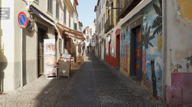 壁画艺术的鹅卵石小巷