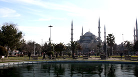 在城市时间流逝的喷泉