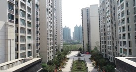 俯瞰航拍精品楼盘视频素材