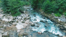 溪谷流水 高清视频