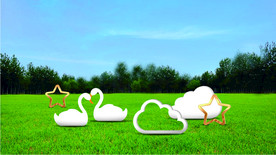 园林小品 天鹅 白云
