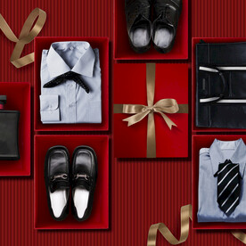 红色会员礼盒包装盒海报模板