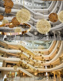 2022虎年商场金色吊饰