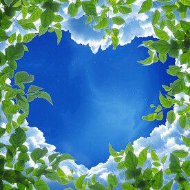 心形蓝天白云