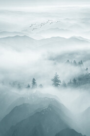 意境水墨山水画