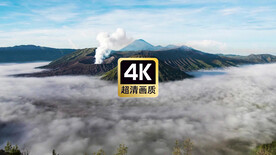 山顶云海浮动美景