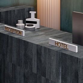 现代意式 岩板酒店前台效果