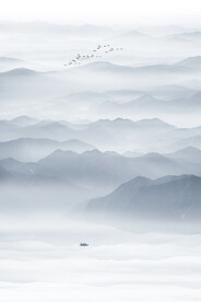 禅意水墨山水画