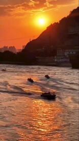 兰州中山桥游船