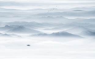 空灵意境水墨画