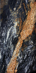 深灰色岩石表面