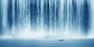 招财瀑布山水画