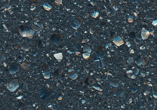 路面上的多彩碎石颗粒