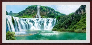 壮丽山水瀑布景观图