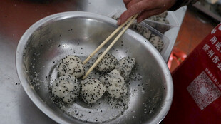 手工制作美味肉丸