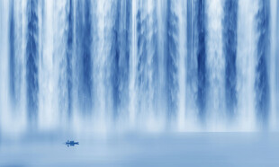 流水生财瀑布山水画