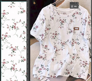 白色小碎花短袖