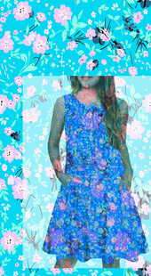 蓝色碎花裙小女孩