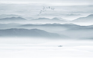 远山近水水墨风景画